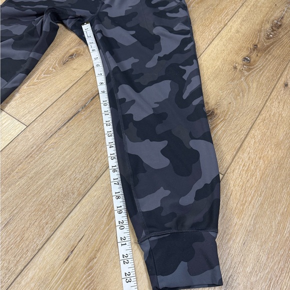 Old Navy Powersoft High Rise Go Dry Blue Camouflage Joggers Petite Small - Picture 7 of 8